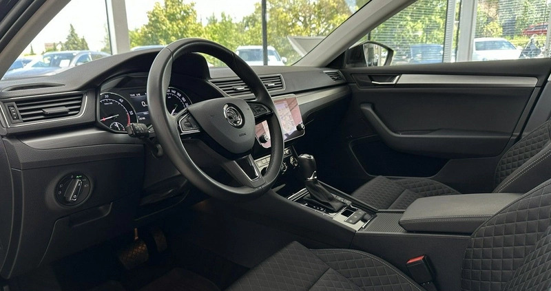 Skoda Superb cena 99900 przebieg: 135160, rok produkcji 2019 z Mogilno małe 781